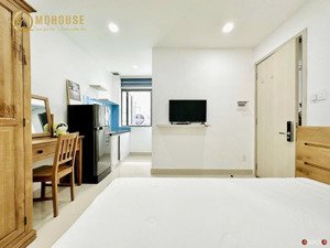 cho thuê căn hộ 30m2, full nội thất, toà có thang máy tại thích quảng đức, phú nhuận