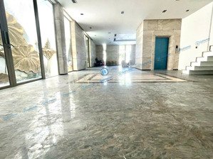 (ncc) cho thuê nhà 4 tầng mặt tiền trung tâm hải châu - có thang máy diện tích: 250m² (ngang 9m)