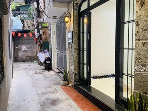 40m2*6t*13.75 tỷ, ngã 6 ô chợ dừa, đống đa, hn, thang máy, 