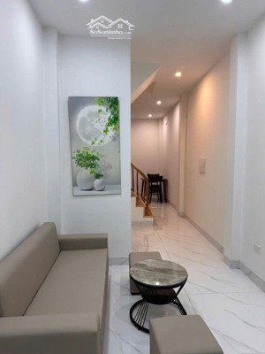 phân lô quân đội lê trọng tấn 26m 4t 7 tỷ , đất vượng ô tô đỗ cửa , an ninh tốt .