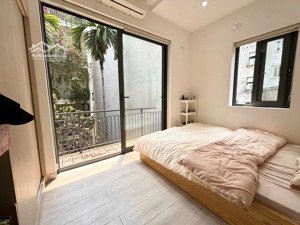 bán gấp! ccmn đẹp lô góc chính kinh, 44m², 7 tầng, thang máy, dòng tiền ổn định 50tr/tháng