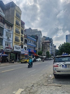 bán nhà mặt phố trung phụng đống đa, 60m, 7 tầng, mặt tiền 4.2m, kinh doang, vỉa hè rộng, giá 42.8t