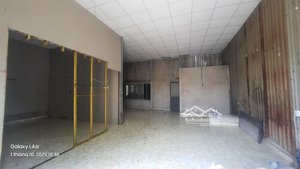 chính chủ cần cho thuê kho 300m tại đông thạnh. hocmon. giá 13tr. đông thạnh 4.
