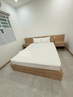 một căn hộ duy nhất bán trong tuần này giá chỉ 2,4 tỷ. bán nhanh trong tuần này lh 