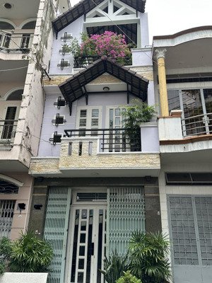 ngay cc hà đô (cityland) - trung tâm gv - hẻm 5m thông gần mt thống nhất n4.2x20m. nhỉnh 9 tỷ