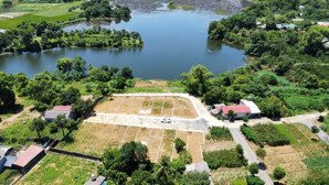 chính chủ bán đất lô góc mặt tiền rộng - nhìn ra hồ - sổ đỏ sẵn - giá hợp lý