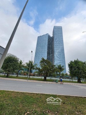 bán đất kiêu kỵ mặt ngõ ô tô tránh sát phố , hàng xóm vin