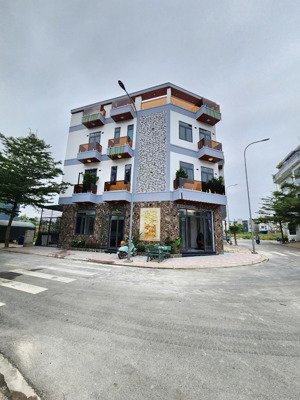 bán căn góc mới 1t2l 5.1x16.5m, đường d8 kdc phú gia huy, full nội thất