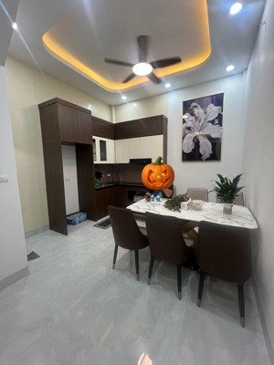 bán nhà trường chinh 47m² ô tô đỗ cửa 20m ra phố nhà mới ở ngay - giá 15.5 tỉ!