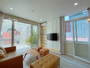 siêu phẩm nhà 2 mặt ngõ đào tấn thang máy, dòng tiền ổn định vừa ở vừa kinh doanh