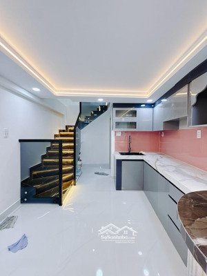 bán nhà 3 phòng ngủ hẻm 165 tôn thất thuyết quận 4