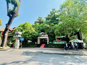 nhà hàng sân vườn (cho thuê) quận 3 - 23x27m (hầm 2 tầng st)