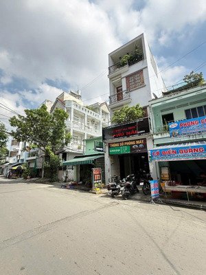 hot! siu phẩm 04 tầng ngay tân sơn nhì ,mua bán kinh doanh sầm uất - tân sơn nhì.