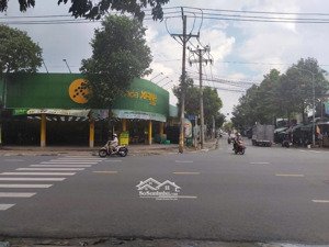 nhà 3 lầu mặt tiền hai bà trưng, đoan kinh doanh vip nhất, cụm trường học giá 11,5 tỷ tl