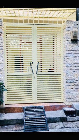 cho thuê nhà nguyên căn 411/20a huỳnh văn bánh, phường 13, quận phú nhuận