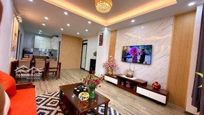chính chủ cần bán gấp căn hộ tại a10 nam trung yên,2n1wc siêu đẹp giá chỉ từ 6,8 tỷ.lh 