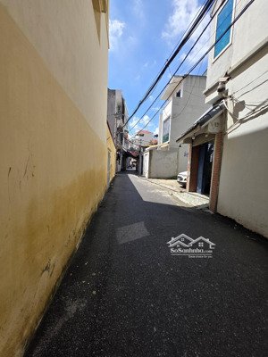 bán nhà nam từ liêm ô tô đỗ, qua cổng, ngõ thông, nhà mới 33m, 5 tầng giá chào 6.35 tỷ.