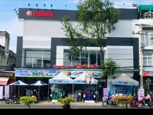 cho thuê mặt bằng đường 23/10 có sẵn showroom xe diện tích 500m2 ngang 17m