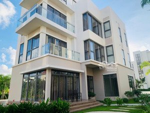 bán gấp biệt thự đơn lập sân golf đồ sơn 4 tầng 300m2 giá 12,3 tỷ.sổ đỏ lâu dài sẵn sàng sang tên