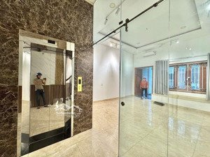 cho thuê nhà cityland park hills - dt 5x20m - 1 hầm - 4 lầu - có thang máy - giá 42 triệu/tháng