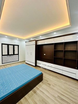bán nhà mễ trì - ô tô đỗ cổng, dân xây, 42m2 x5t, 6pn, mua ở hoặc cho thuê giữ tiền, nhỉnh 8 tỷ