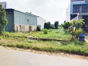 giúp ba mẹ ở quê xây sửa lại nhà cửa sau bão, bán gấp đất tân thông hội, 10m x 32m, giá 690 triệu.