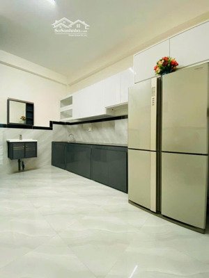 nhà mặt tiền phạm thế hiển p6 q8