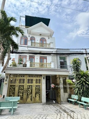 giảm mạnh bán nhanh mặt tiền kinh doanh 3 tầng mới tinh (7x17m) đường rộng 10m tặng nội thất xịn sò