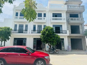 siêu ngon, bán nhà 3,5 tầng, gần sông tại đại phú gia. mua ở, đầu tư, tích sản. lh: 