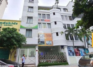 tòa nhà thương mại 4 lầu mặt tiền lớn hiếm có