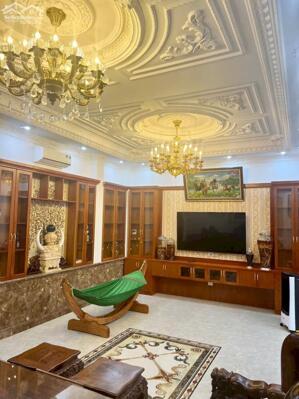 Bán biệt thự cao cấp khu dân cư hưng phú 1 gần siêu thị go giá 18 tỷ