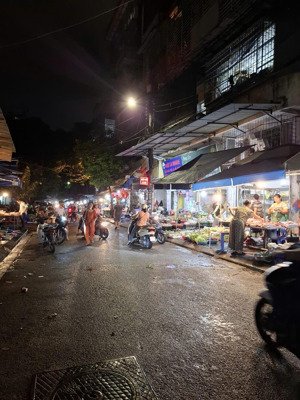 nhà mặt mặt bằng kinh doanh, 120m2 x 2 tầng, mt 7m mặt phố tô hiệu, cầu giấy, hà nội