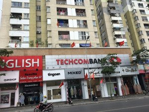 bán ki-ốt mặt phố phạm ngọc thạch, đống đa. 48,5 m2, mt 4m. vỉa hè rộng kd sầm uất. sổ lâu dài