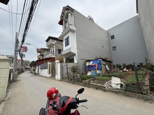 vân nội- đông anh cũ- mặt ngõ thông- ô tô tránh- ngay cầu nhật tân- 3,6tỷ