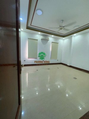 cho thuê nhà phố nguyên căn 4 tầng đại lộ lê nin