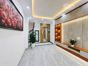 bán nhà 6 tầng thang máy phố định công, 8,35 tỷ