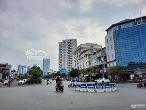 mặt phố hồ tây - lô góc - vỉa hè - ôtô tránh - kinh doanh - mặt tiền rộng - 26,8 tỷ