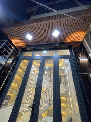 nhà bán q7 331 trần xuân soạn dt 3+7 m nội thất cao cấp