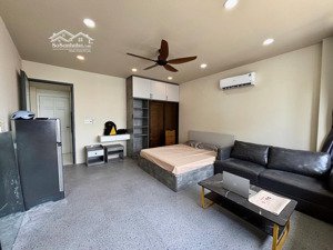 cho thuê căn hộ 1pn tách bếp ban công rộng tại phú nhuận giáp quận 3 gần công viên gia định