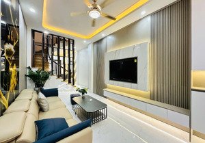 bán nhà đẹp xuất sắc tại giáp nhị, hm, hà nội - ngõ rộng, 3 bước ra đường ô tô - 10,6 tỷ, 45m2