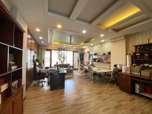 bán nhà phố mặt tiền đường vị trí đẹp tân thuận nam, quận 7 | full nội thất