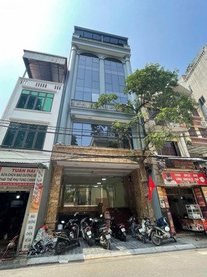 chính chủ cần bán tòa nhà 9 tầng 1 hầm mặt phố duy tân, dịch vọng hậu, trần quốc vượng.