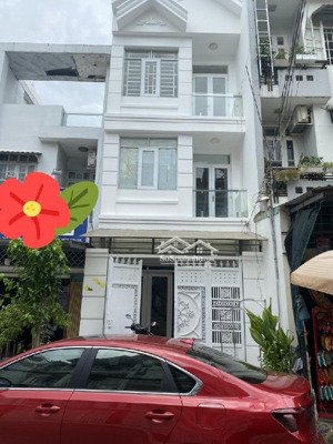 bán nhà mặt phố thị trấn nhà bè, 8,6 tỷ, 75 m2, 4pn, 4wc chỉ với giá ưu đãi