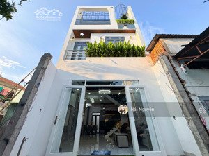 nhà xây mới 100% 2 lầu full nội thất hẻm 1716 huỳnh tấn phát - liền kề q7