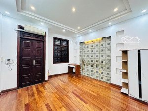 hoàng sâm, cầu giấy | 36m2 | 4 tầng | 8.3 tỷ
ô tô cách 20m - nhà dân xây - mt khủng