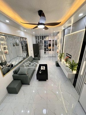 chính chủ cho thuê nhà mới tinh hoa bằng - yên hoà, thang máy, full nội thất hiện đại, 4pn, 20tr