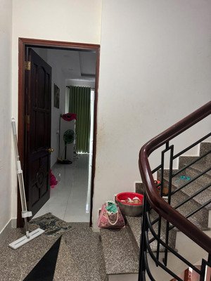 bán nhà hẻm 170 vườn lài. dt 4x16m, 2 lầu, sân thượng. giá 9,5 tỷ