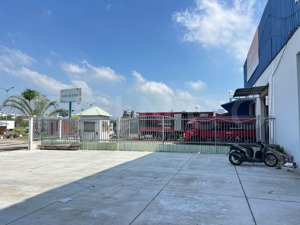 cho thuê kho xưởng bãi 550m² kho xây dựng 330m² có trạm điện 3 pha, đường quốc lộ 1a, lộ container.