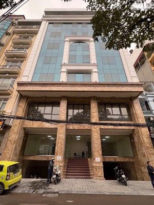 chính chủ cần bán tòa nhà 9 tầng mặt phố hoàng quốc việt, phùng chí kiên, cầu giấy, hà nội