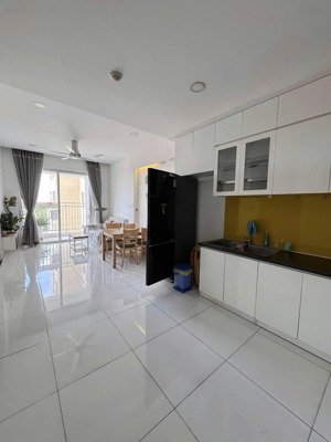 cho thuê căn 2pn2wc 73m2, 17tr/tháng, full nội thất y hình, c/c the botanica gần sb tân sơn nhất